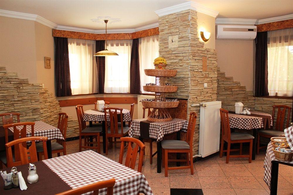 Villa Hotel Kristal Budapest Eksteriør bilde
