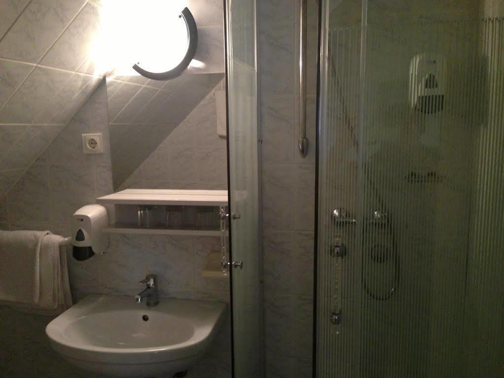 Villa Hotel Kristal Budapest Eksteriør bilde